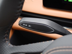 2024款 PHEV 四驱超长续航旗舰版