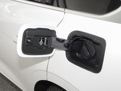 2024款 PHEV 四驱超长续航旗舰版