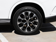 2023款 改款 GLC 260 L 4MATIC 动感型 5座