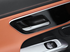 2023款 改款 GLC 260 L 4MATIC 动感型 5座