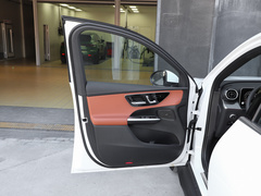 2023款 改款 GLC 260 L 4MATIC 动感型 5座