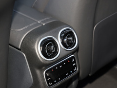 2023款 改款 GLC 260 L 4MATIC 动感型 5座