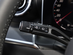 2023款 改款 GLC 260 L 4MATIC 动感型 5座