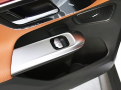 2023款 改款 GLC 260 L 4MATIC 动感型 7座