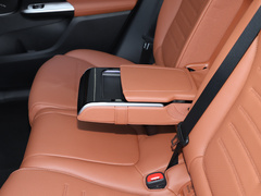 2023款 改款 GLC 260 L 4MATIC 豪华型 5座