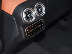 2023款 改款 GLC 260 L 4MATIC 豪华型 5座