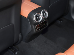2023款 改款 GLC 260 L 4MATIC 豪华型 5座