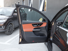 2023款 改款 GLC 260 L 4MATIC 豪华型 5座