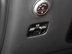 2023款 改款 GLC 260 L 4MATIC 豪华型 5座