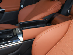 2023款 改款 GLC 260 L 4MATIC 豪华型 5座