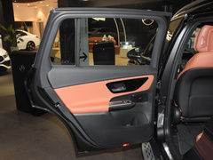2023款 改款 GLC 260 L 4MATIC 豪华型 7座