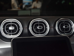 2023款 改款 GLC 260 L 4MATIC 豪华型 7座