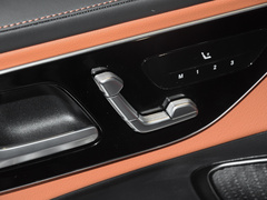 2023款 改款 GLC 260 L 4MATIC 豪华型 7座