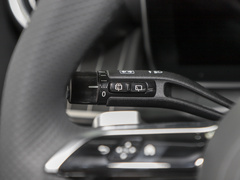 2023款 改款 GLC 260 L 4MATIC 豪华型 7座