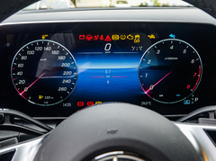 2023款 改款 GLC 260 L 4MATIC 豪华型 7座