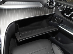 2023款 改款 GLC 260 L 4MATIC 豪华型 7座