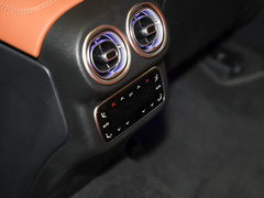 2023款 改款 GLC 300 L 4MATIC 动感型 7座