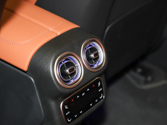 2023款 改款 GLC 300 L 4MATIC 动感型 7座
