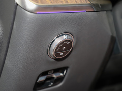 2023款 改款 GLC 300 L 4MATIC 动感型 7座