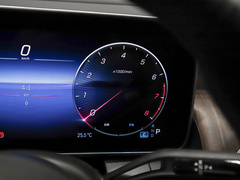 2023款 改款 GLC 300 L 4MATIC 动感型 7座