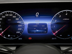 2023款 改款 GLC 300 L 4MATIC 动感型 7座