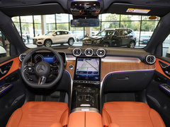 2023款 改款 GLC 300 L 4MATIC 动感型 7座