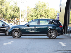 2023款 改款 GLC 300 L 4MATIC 豪华型 7座
