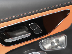 2023款 改款 GLC 300 L 4MATIC 豪华型 7座