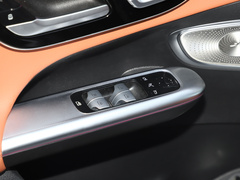 2023款 改款 GLC 300 L 4MATIC 豪华型 7座