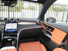 2023款 改款 GLC 300 L 4MATIC 豪华型 7座