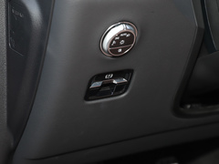 2023款 改款 GLC 300 L 4MATIC 豪华型 7座