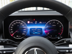 2023款 改款 GLC 300 L 4MATIC 豪华型 7座