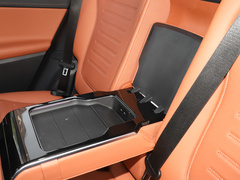 2023款 改款 GLC 300 L 4MATIC 豪华型 7座