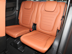 2023款 改款 GLC 300 L 4MATIC 豪华型 7座