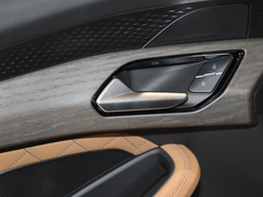 2024款 45 TFSI quattro 齐云型 羽林套装 6座