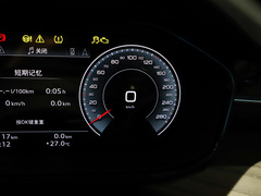 2024款 45 TFSI quattro 齐云型 羽林套装 6座