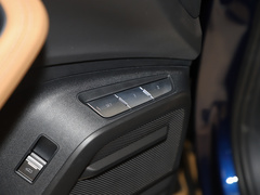 2024款 45 TFSI quattro 齐云型 羽林套装 6座
