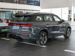 2024款 45 TFSI quattro 齐云型 飞骑套装 7座