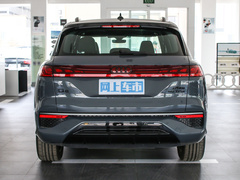 2024款 45 TFSI quattro 齐云型 飞骑套装 7座
