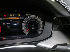 2024款 45 TFSI quattro 齐云型 飞骑套装 7座
