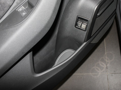 2024款 45 TFSI quattro 齐云型 飞骑套装 7座