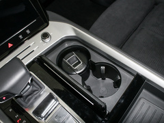 2024款 45 TFSI quattro 齐云型 飞骑套装 7座