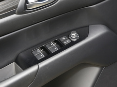 2024款 2.0L 自動兩驅(qū)智雅型