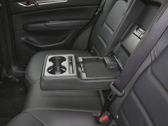 2024款 2.0L 自动两驱智雅型