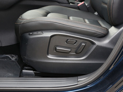 2024款 2.0L 自动两驱智雅型