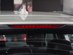 2024款 2.0L 自动两驱智雅型