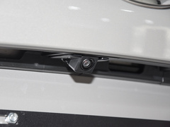2024款 2.0L 自动两驱智雅型