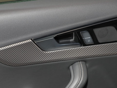 2024款 40 TFSI quattro RS套件燃速型