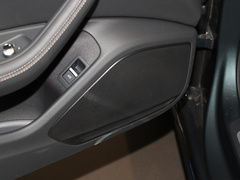 2024款 40 TFSI quattro RS套件燃速型