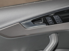 2024款 40 TFSI quattro RS套件燃速型